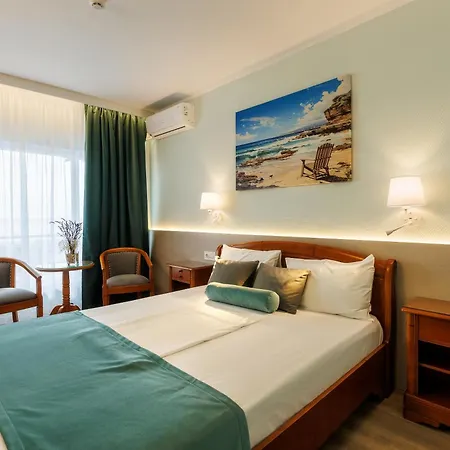 Comandor 4* 마마이아